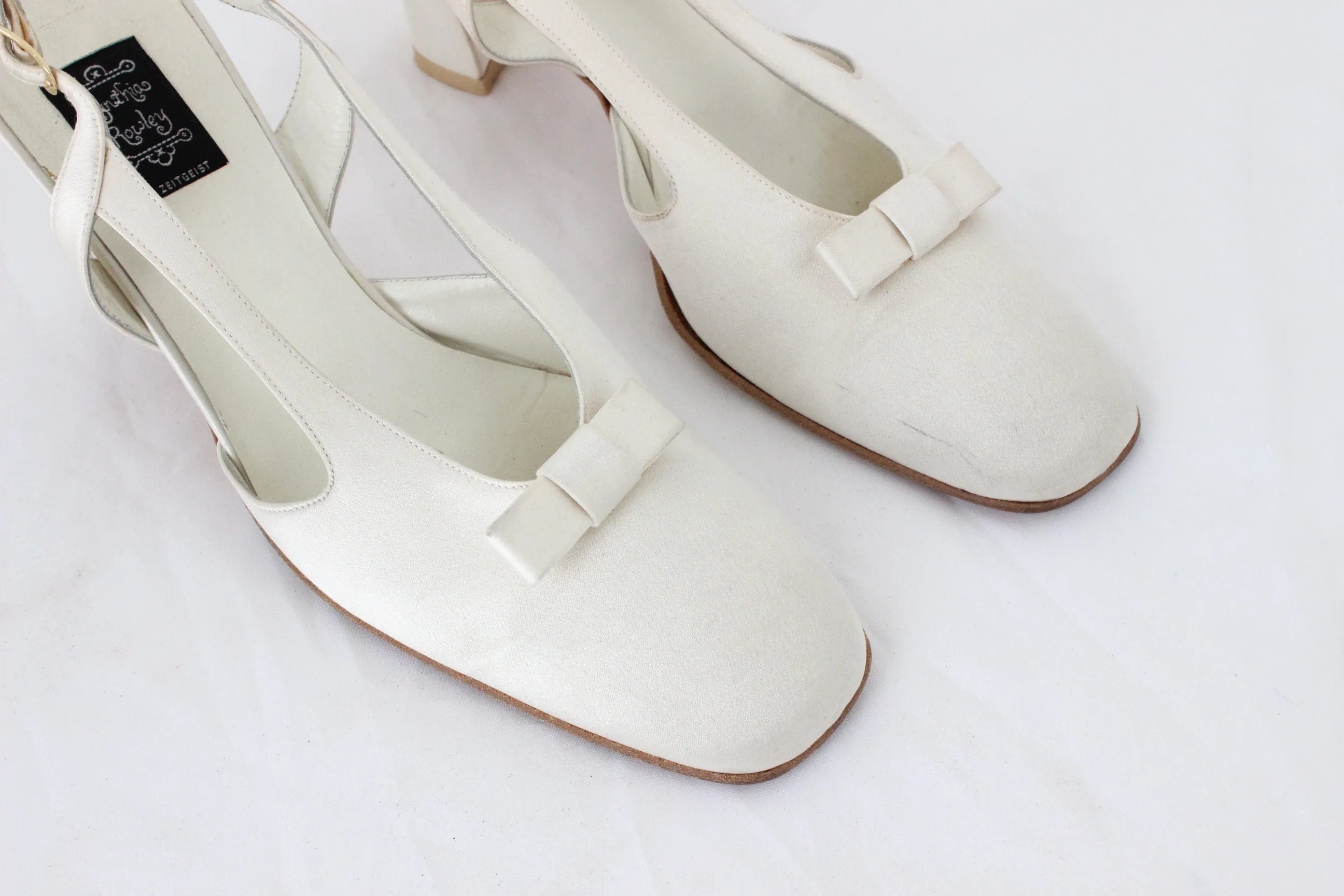 BALLETCORE 90s Designer Ivory Satin & Leather Heels ~ Euro 39.5
